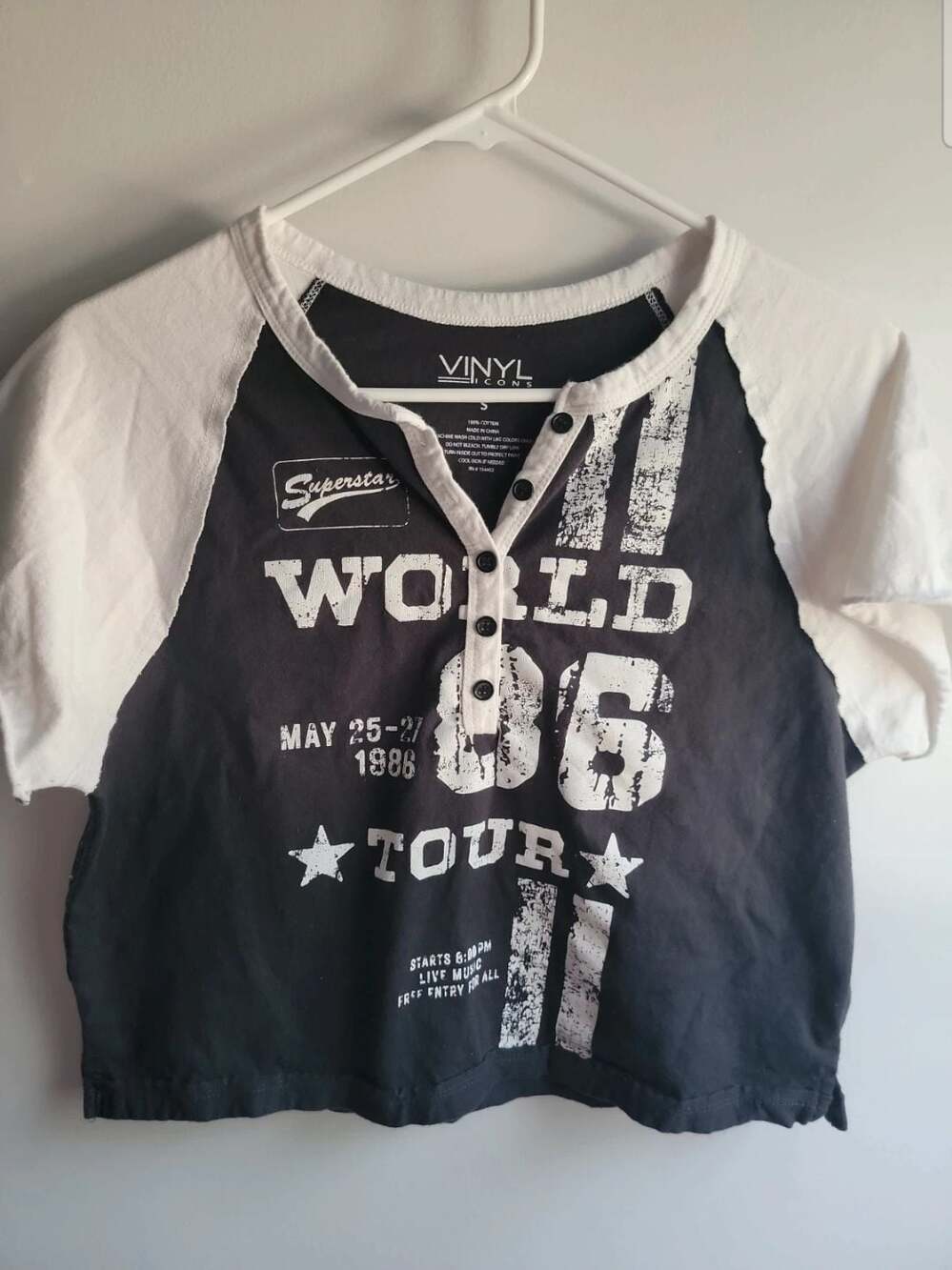 Vinyl Icons Superstar World Tour Crop Top Black/White Women's Small